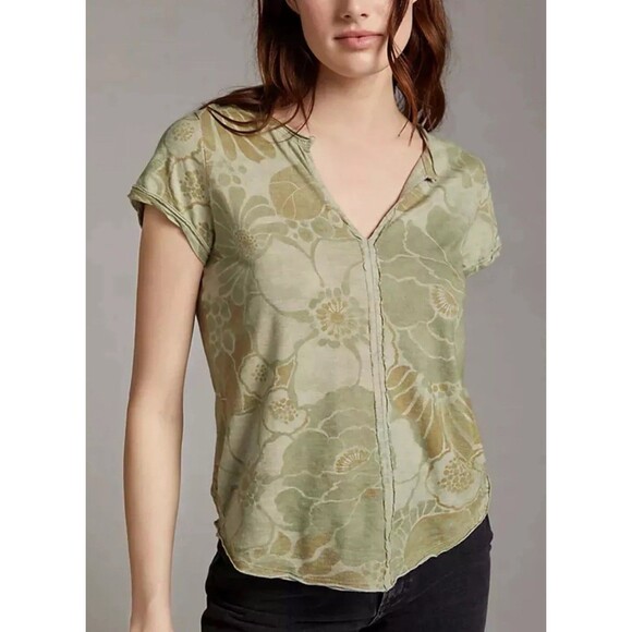 Anthropologie Pilcro Spliced Neck Tee T-Shirt Size S Camo Green Floral Boho - Picture 1 of 14